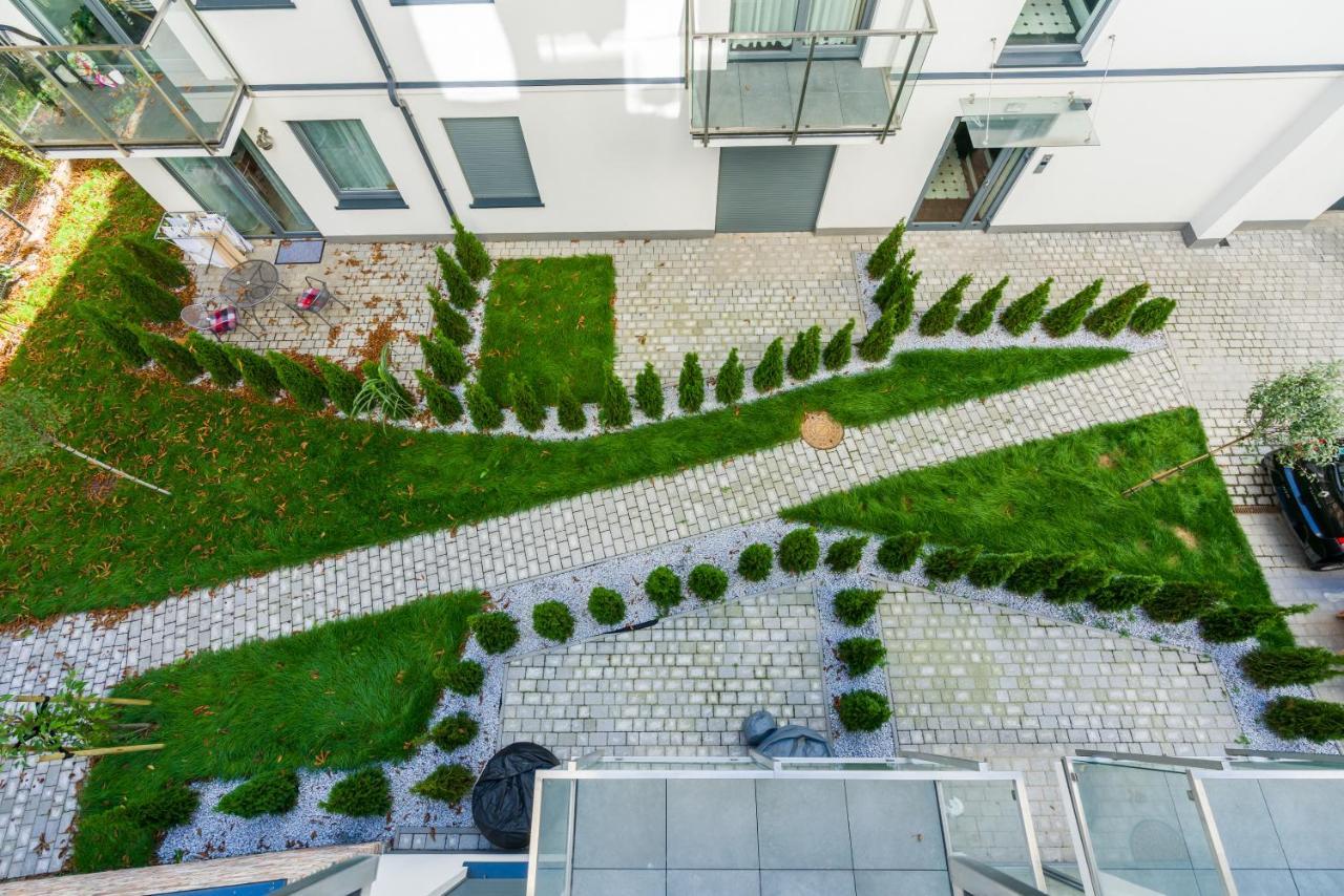 Central Apartments Garbary By Noclegi Renters Poznan Dış mekan fotoğraf