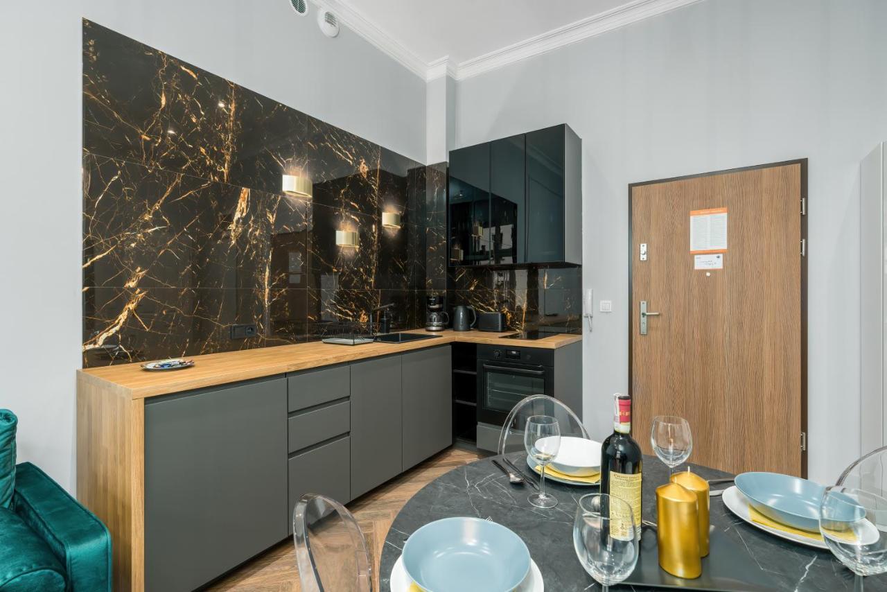 Central Apartments Garbary By Noclegi Renters Poznan Dış mekan fotoğraf